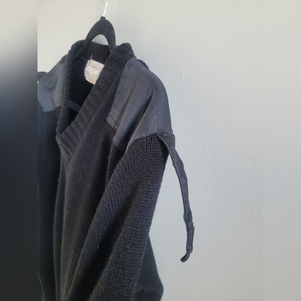 Logan Military Supply Mens Sweater V Neck Commando Patch Black Made in USA Sz Sm - Picture 4 of 13